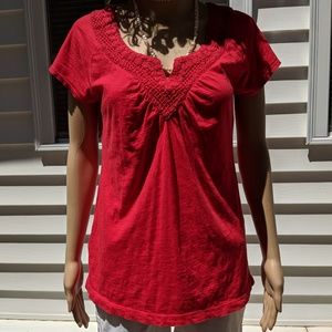 RED LADIES EDDIE BAUER PETITE MEDIUM V NECK TOP